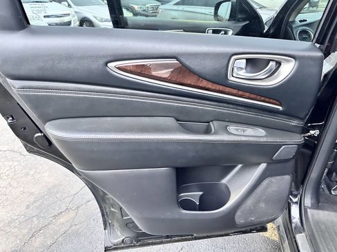Used 2016 INFINITI QX60 Luxe w/ Deluxe Technology Package image 26