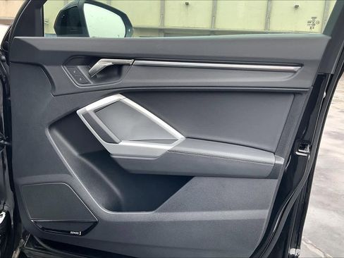 Used 2025 Audi Q3 2.0T Premium Plus image 27