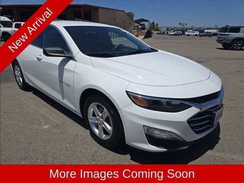 Used 2023 Chevrolet Malibu LS FWD image 1