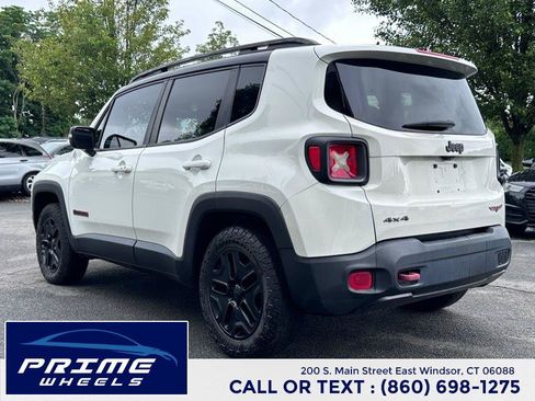 Used 2015 Jeep Renegade Trailhawk w/ Premium Leather Group AWD/4WD image 5
