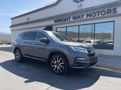 Used 2019 Honda Pilot Touring image 1