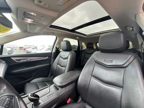 Used 2017 Cadillac XT5 Luxury w/ LPO, Wheel Lock Package AWD/4WD image 23