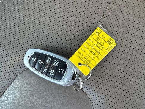 Used 2023 Hyundai Santa Fe Limited image 34