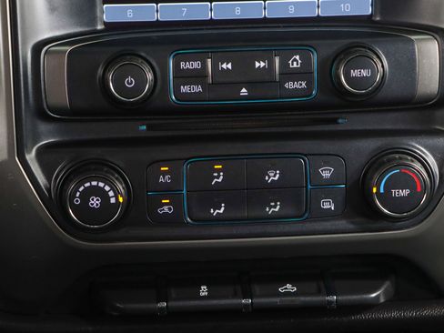 Used 2018 Chevrolet Silverado 1500 LT AWD/4WD image 20