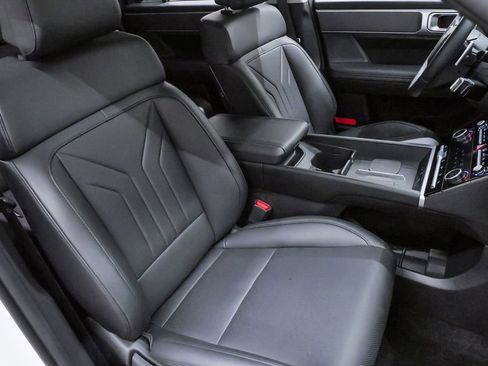 Certified 2026 Hyundai Santa Fe SEL FWD image 15