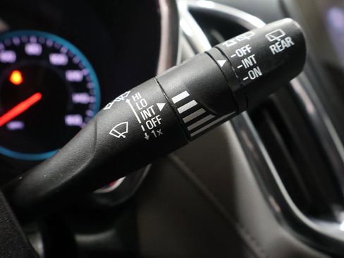 Used 2019 Chevrolet Equinox Premier image 38