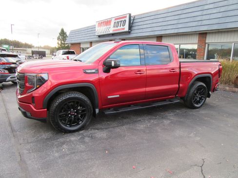 Used 2023 GMC Sierra 1500 Elevation w/ Elevation Premium Package image 5