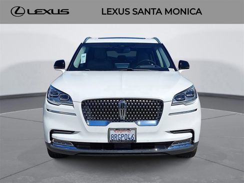 Used 2020 Lincoln Aviator Reserve w/ Equipment Group 202A image 2