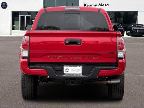 Used 2022 Toyota Tacoma TRD Sport image 5