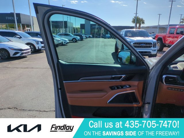 Certified 2025 Kia Telluride SX Prestige X-Line AWD/4WD image 13