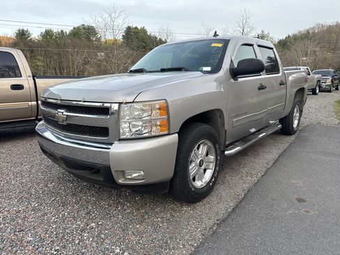 Used 2008 Chevrolet Silverado 1500 LT w/ Towing Package image 3