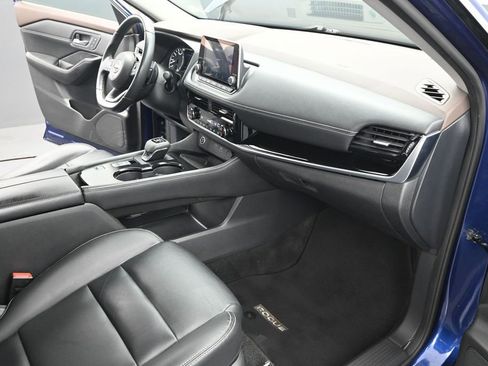 Used 2023 Nissan Rogue SL FWD image 26