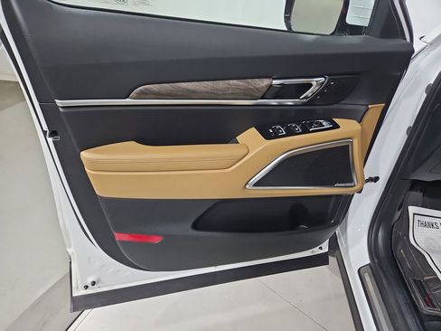 Used 2020 Kia Telluride SX image 11