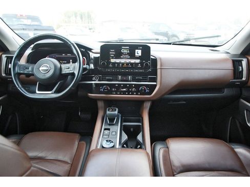 Used 2023 Nissan Pathfinder Platinum w/ Lighting Package (N93) image 11