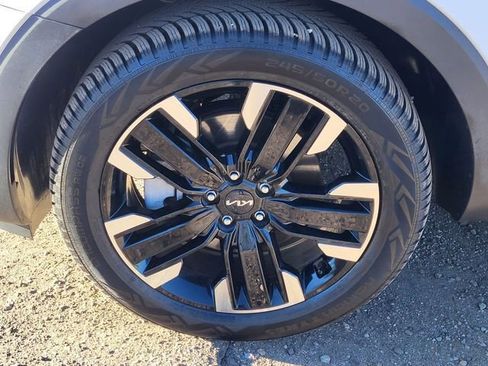 Used 2023 Kia Telluride SX image 10