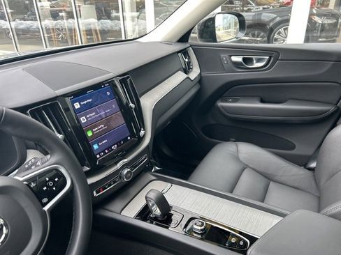 Certified 2025 Volvo XC60 B5 Plus image 18