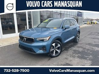 Certified 2025 Volvo XC40 B5 Plus video 1