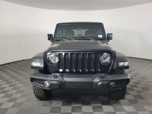Used 2022 Jeep Wrangler Unlimited Willys image 9