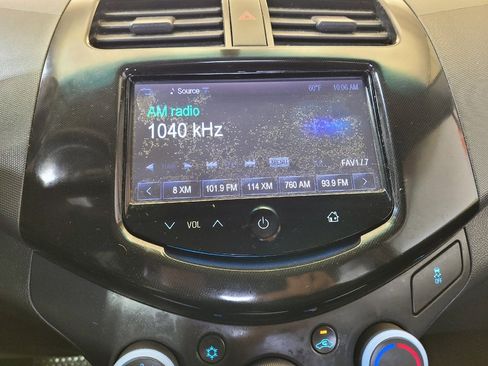 Used 2015 Chevrolet Spark LT image 25