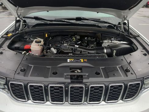 Used 2021 Jeep Grand Cherokee L Limited image 48