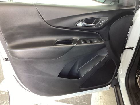 Used 2023 Chevrolet Equinox LT image 23