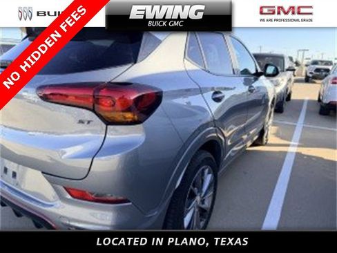 Used 2023 Buick Encore GX Select w/ Sport Touring Package image 3