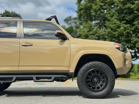 Used 2016 Toyota 4Runner TRD Pro AWD/4WD image 18