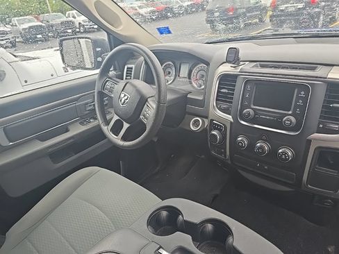 Used 2019 RAM 1500 Classic SLT AWD/4WD image 10
