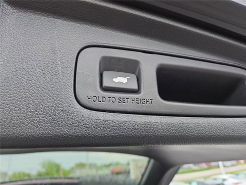 Used 2025 Honda CR-V EX-L image 32