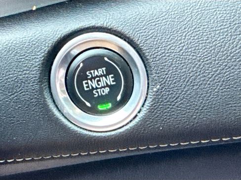 Used 2021 Cadillac Escalade Sport w/ Driver Assist Tech Package AWD/4WD image 36