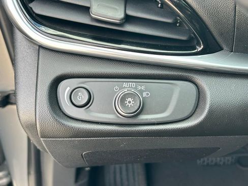 Used 2017 Chevrolet Volt Premier w/ Driver Confidence II Package image 15