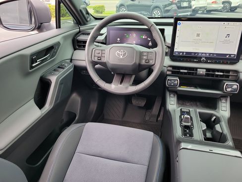 Used 2026 Toyota RAV4 XSE w/ Panoramic Sun Roof Package AWD/4WD image 17