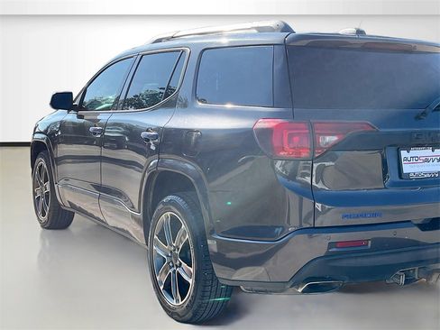 Used 2018 GMC Acadia Denali image 4