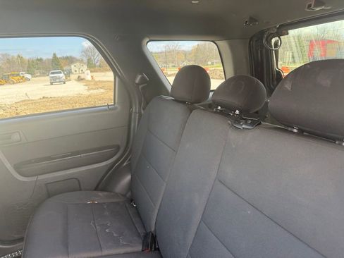 Used 2012 Ford Escape XLT w/ Class II Trailer Towing Pkg image 6