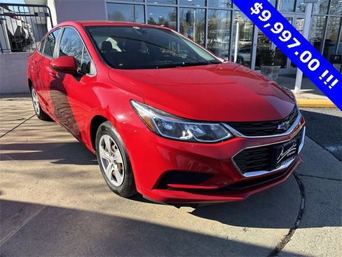 Used 2017 Chevrolet Cruze LS image 1