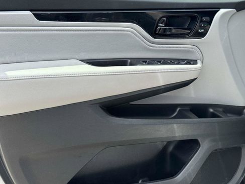 Certified 2021 Honda Odyssey Touring image 20