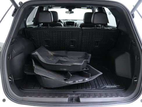 Certified 2024 Chevrolet Equinox RS image 28