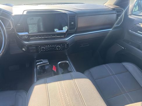 Used 2023 Chevrolet Silverado 1500 High Country w/ Technology Package image 23