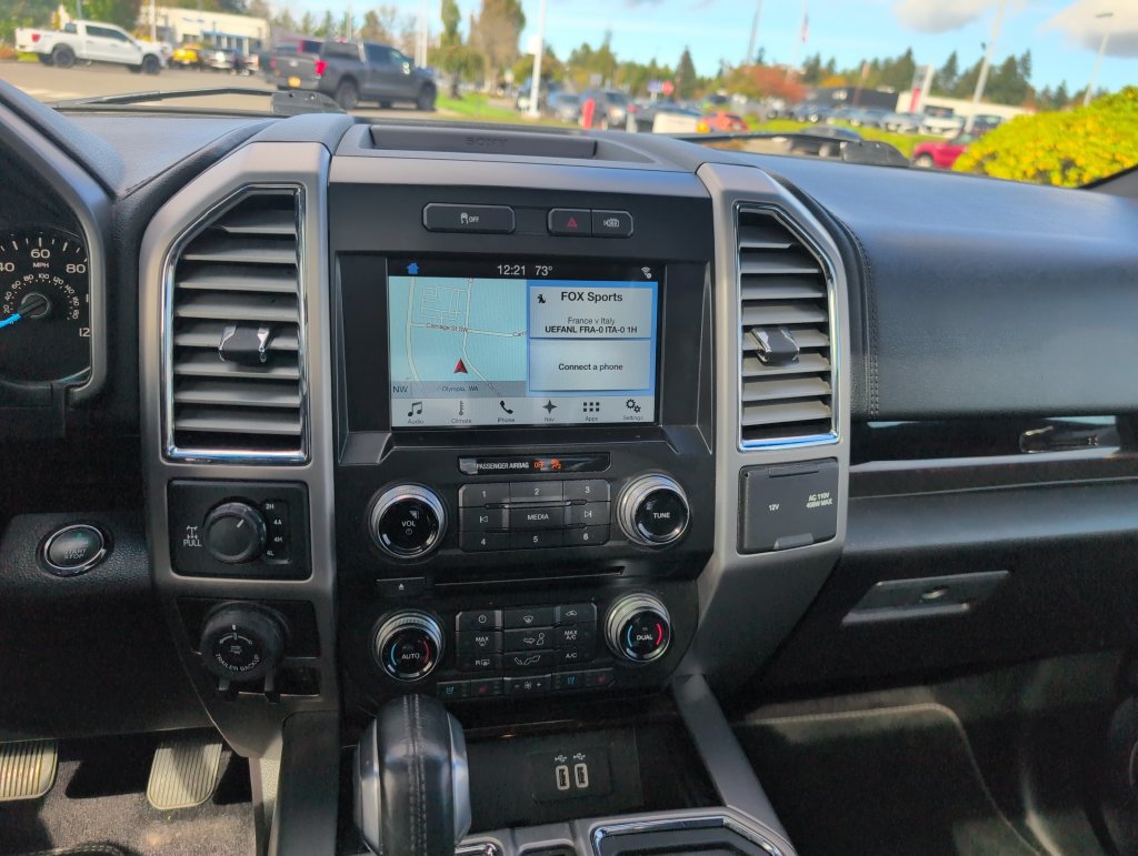 Used 2016 Ford F150 Platinum w/ Equipment Group 701A Luxury AWD/4WD image 23