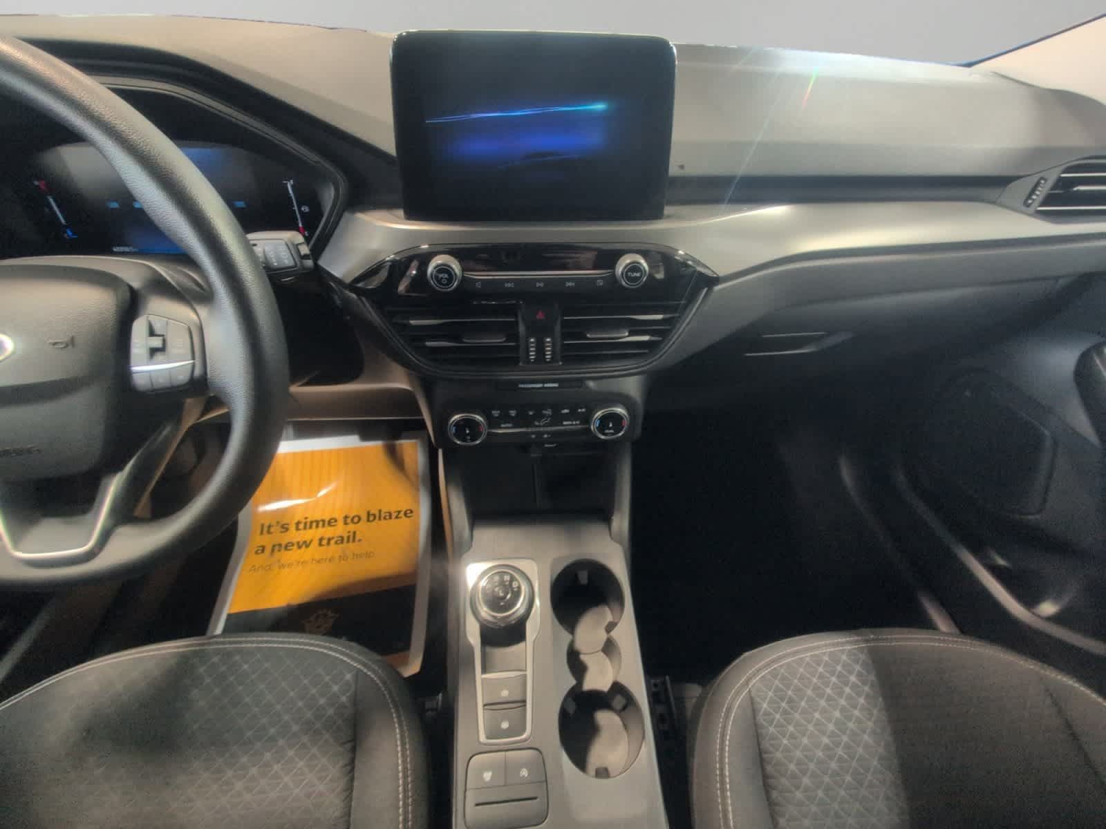 Used 2025 Ford Escape Active AWD/4WD image 11