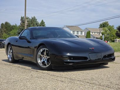 Used 1999 Chevrolet Corvette Coupe w/ Roof Pkg