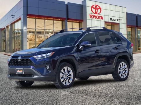 Certified 2025 Toyota RAV4 XLE Premium FWD image 2