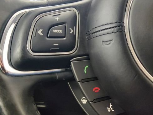 Used 2016 Jaguar XJ AWD/4WD image 34