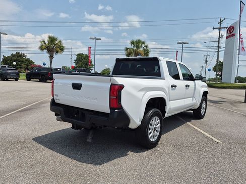 Used 2024 Toyota Tacoma SR AWD/4WD image 3
