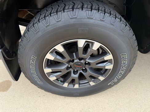 Used 2021 Nissan Titan PRO-4X w/ Pro-4x Utility Package image 8