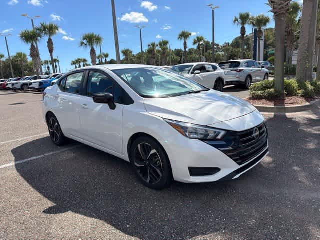 Used 2024 Nissan Versa SR FWD image 9