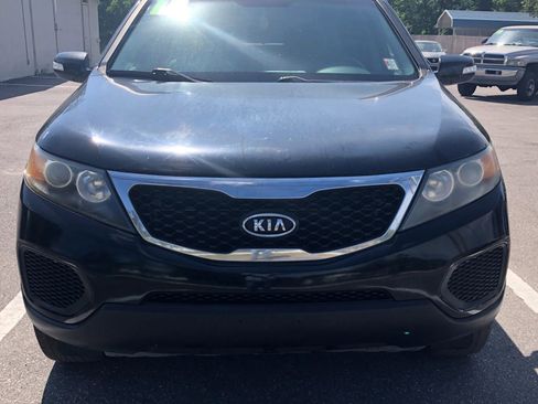 Used 2013 Kia Sorento LX image 8