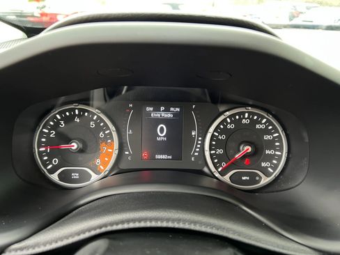 Used 2017 Jeep Renegade Latitude w/ Cold Weather Group AWD/4WD image 16