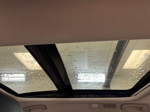 Used 2023 Nissan Pathfinder Platinum w/ Cargo Package image 17