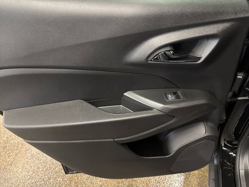 New 2026 Chevrolet Trax RS image 21